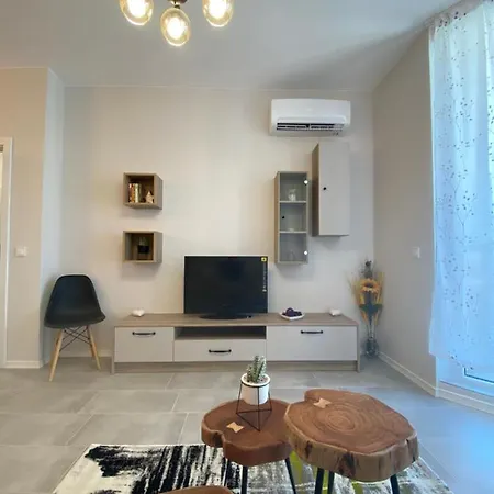 Апартамент Cozy Atlantis Atmosphere Бургас